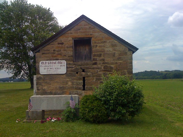 Old Stone Fort Ohio s Oldest Building Near Orange And Isl Flickr